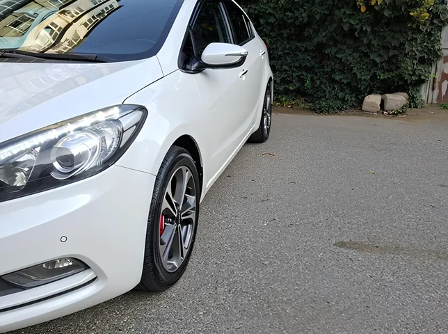 Kia Cerato, 2.0 L, 2013 i̇l, 159 300 km, Bakı - Qiymət: 23 700 ₼ - Tunel.az