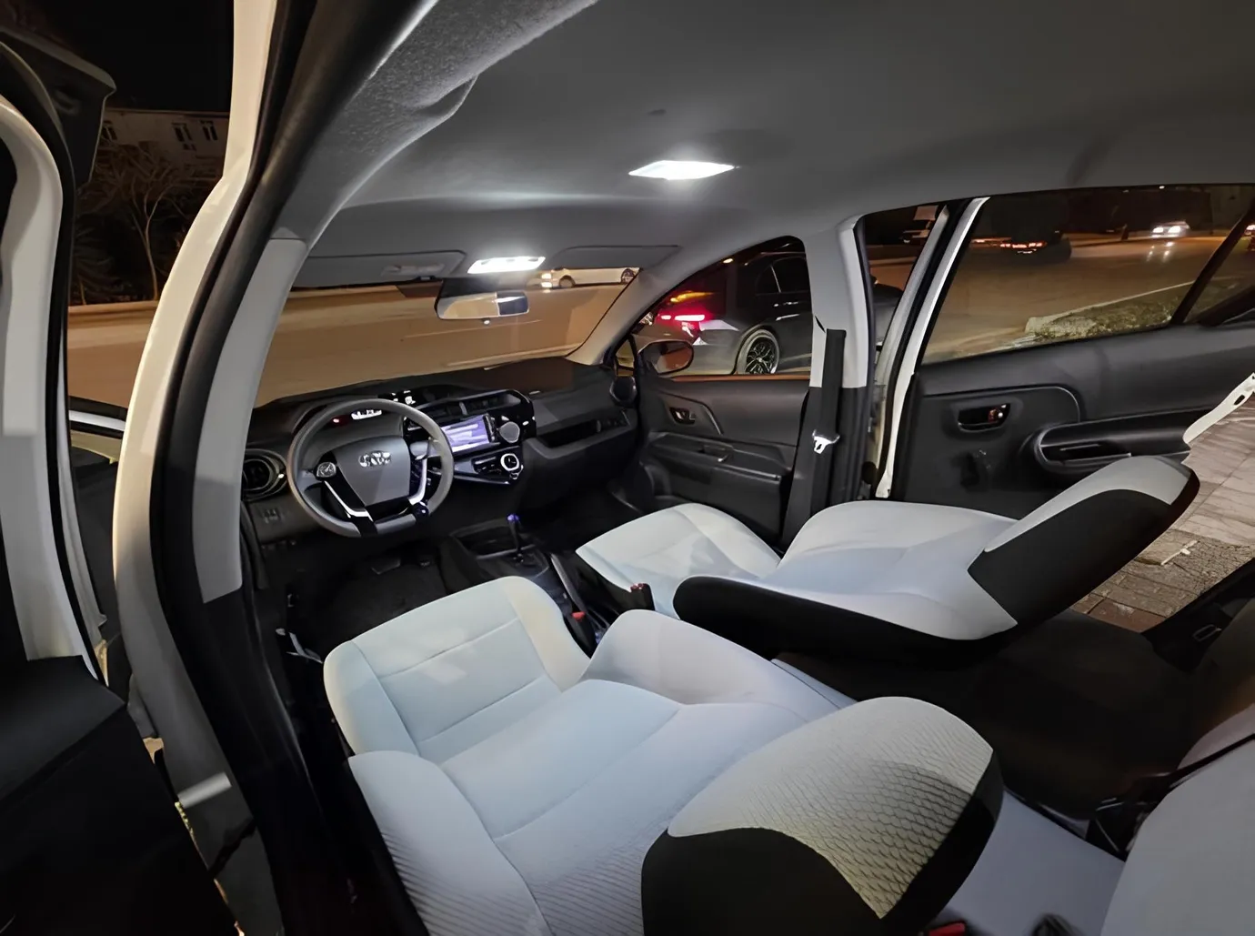 Toyota Aqua, 1.5 L, 2020 année, 36 940 km, Baku - Prix ​​: 21 700 ₼ - Tunel.az