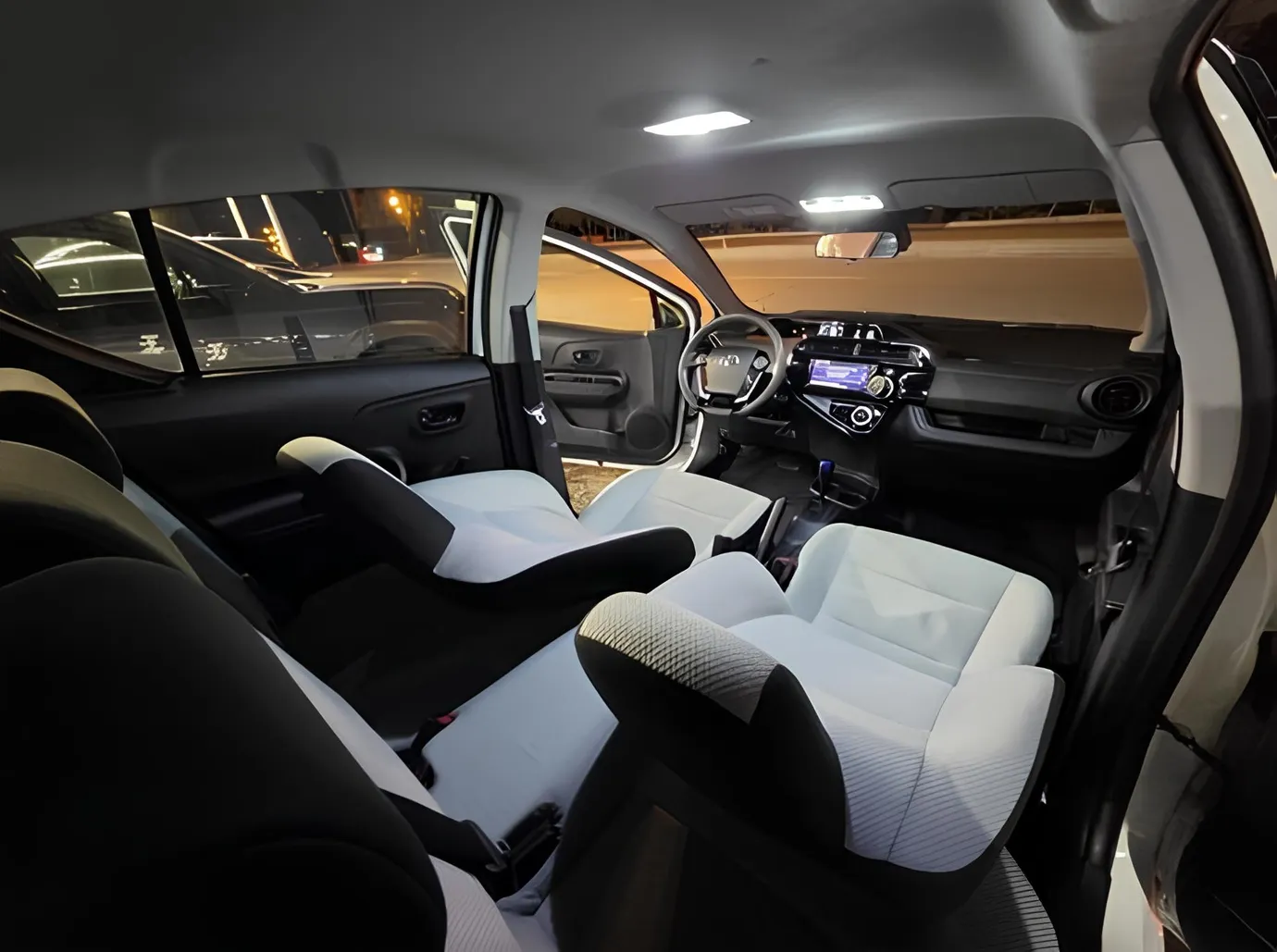 Toyota Aqua, 1.5 L, 2020 année, 36 940 km, Baku - Prix ​​: 21 700 ₼ - Tunel.az