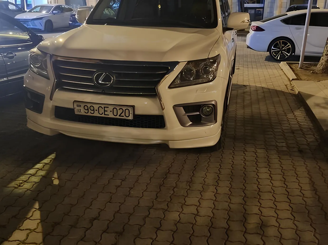 Lexus LX 570, 5.7 L, 2013 жазыңыз жыл, 215 000 km, Ganja - Бағасы: 55 000 ₼ - Tunel.az