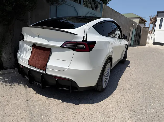 Tesla Model Y, 2.0 L, 2023 ano, 33 000 km, Baku - Preço: 43 000 ₼ - Tunel.az