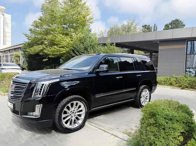 Cadillac Escalade, 6.2 L, 2019 ano, 43 000 km, Baku - Preço: 122 400 ₼ - Tunel.az
