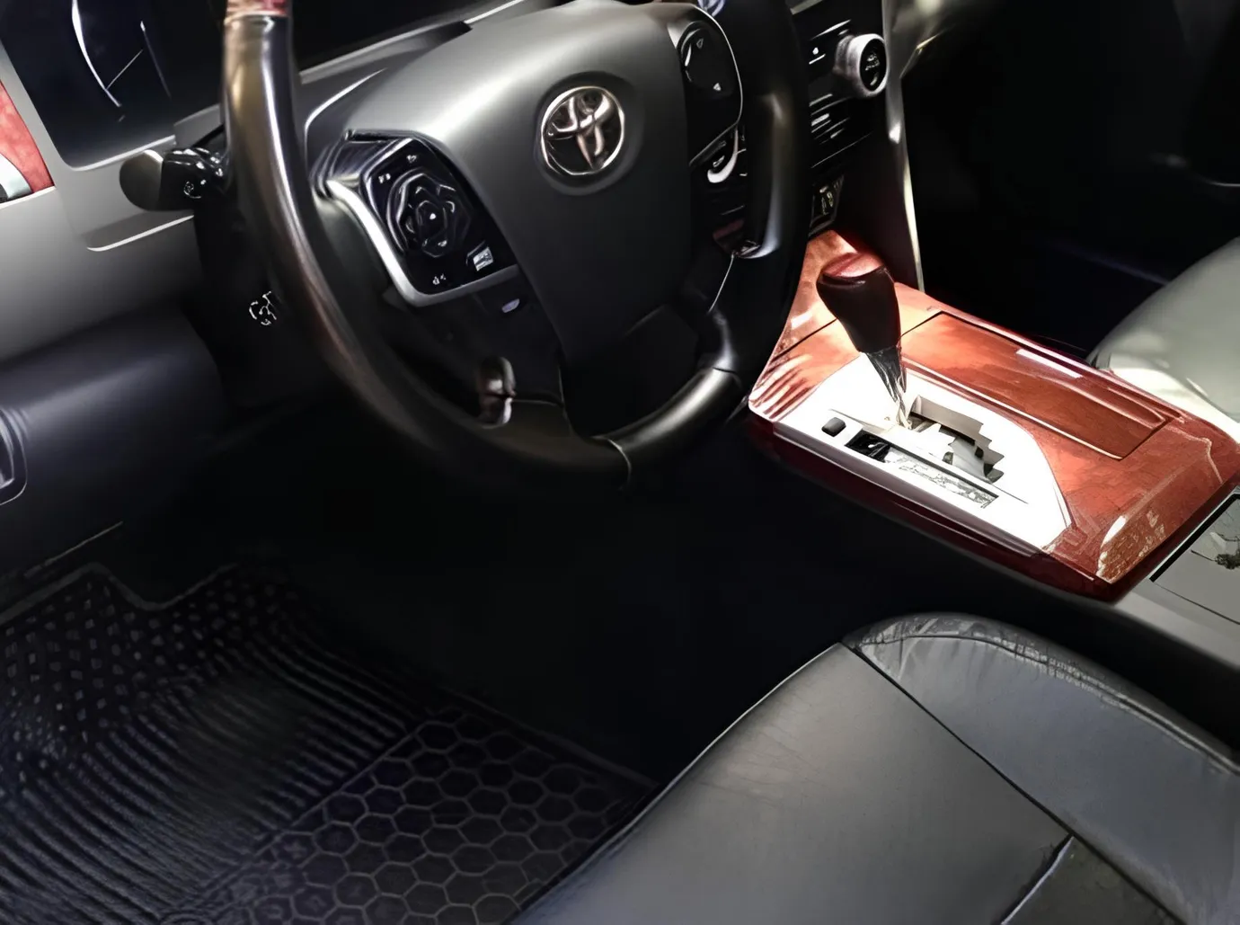 Toyota Camry, 2.5 L, 2014 ano, 215 000 km, Baku - Preço: 24 700 ₼ - Tunel.az