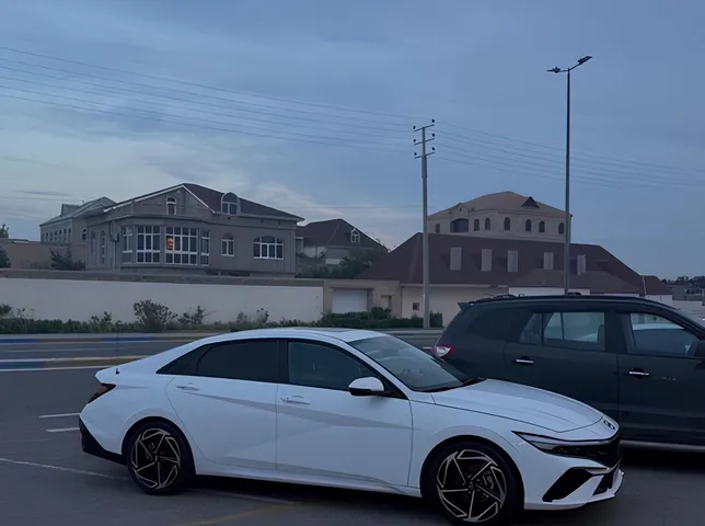 Hyundai Elantra, 1.6 L, 2024 i̇l, 17 000 km, Bakı - Qiymət: 46 500 ₼ - Tunel.az