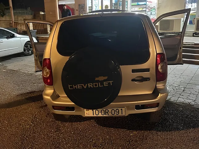 Chevrolet Niva, 1.7 L, 2005 ano, 350 000 km, Jalilabad - Preço: 5 200 ₼ - Tunel.az