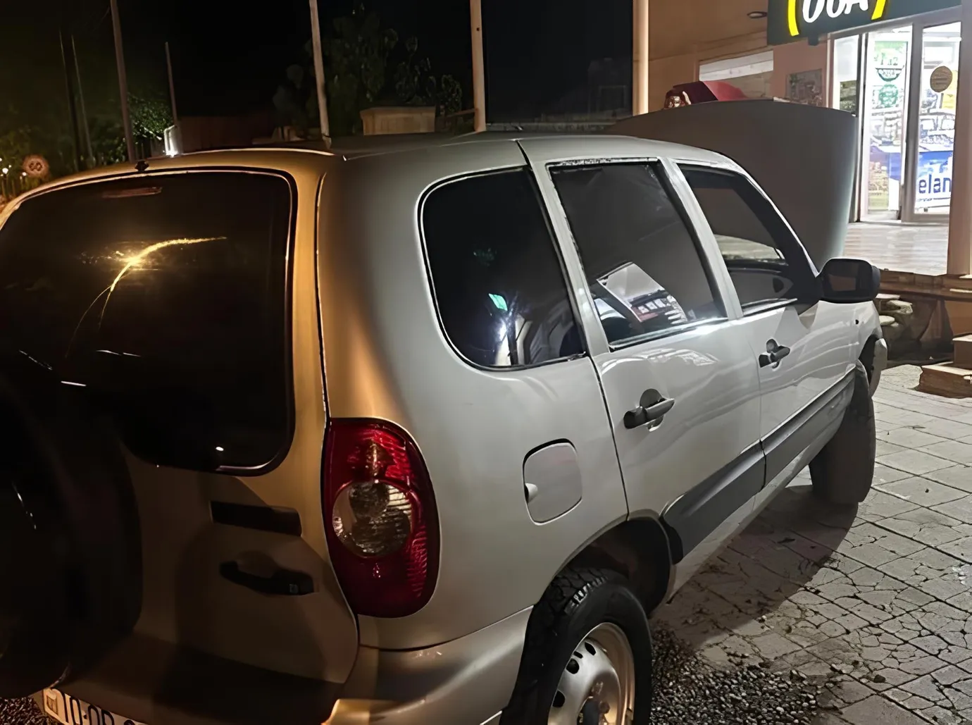 Chevrolet Niva, 1.7 L, 2005 ano, 350 000 km, Jalilabad - Preço: 5 200 ₼ - Tunel.az