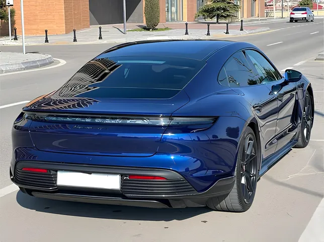 Porsche Taycan 4S, 1.9 L, 2022 سنة, 25 000 km, Baku - السعر: 119 000 ₼ - Tunel.az