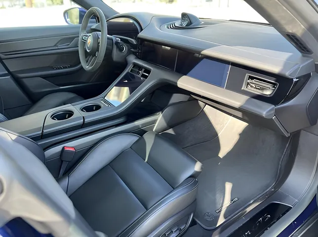 Porsche Taycan 4S, 1.9 L, 2022 سنة, 25 000 km, Baku - السعر: 119 000 ₼ - Tunel.az