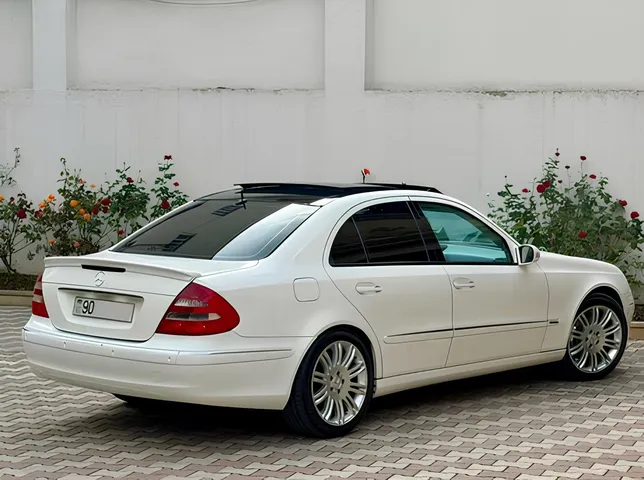 Mercedes E 240, 2.6 L, 2004 yil, 212 000 km, Baku - Narxi: 15 800 ₼ - Tunel.az