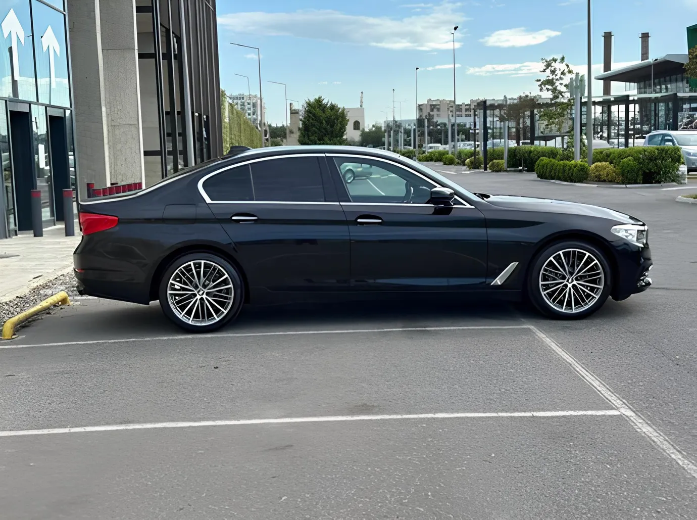BMW 530, 2.0 L, 2018 yil, 79 000 km, Baku - Narxi: 49 400 ₼ - Tunel.az