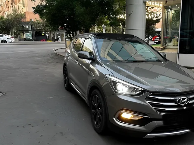 Hyundai Santa Fe, 2.0 L, 2017 i̇l, 160 934 km, Bakı - Qiymət: 27 300 ₼ - Tunel.az