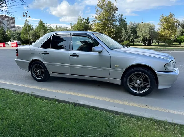 Mercedes C 240, 2.4 L, 1998 year, 521 000 km, Baku - Price: 10 900 ₼ - Tunel.az