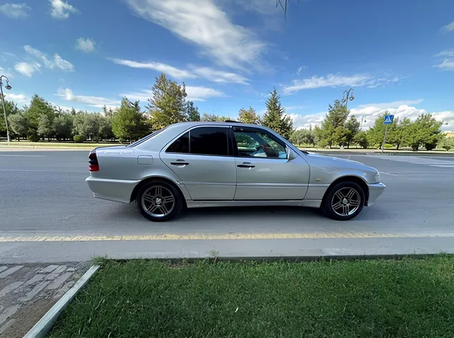 Mercedes C 240, 2.4 L, 1998 year, 521 000 km, Baku - Price: 10 900 ₼ - Tunel.az