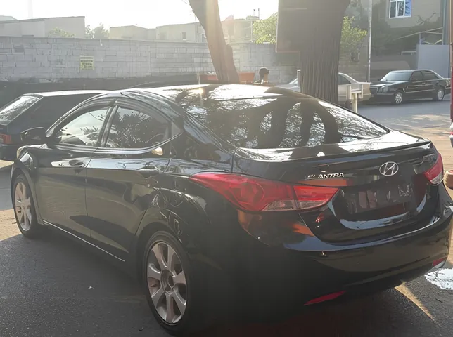 Hyundai Elantra, 1.8 L, 2013 წელი, 250 000 km, Baku - ფასი: 16 800 ₼ - Tunel.az