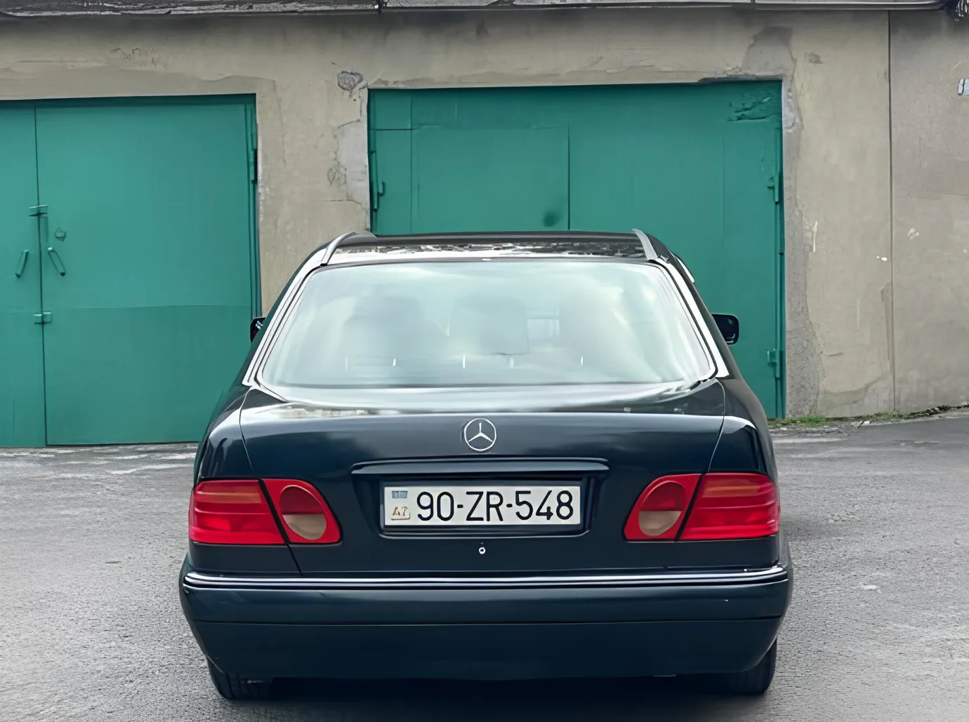 Mercedes E 200, 2.0 L, 1998 year, 425 000 km, Baku - Price: 8 600 ₼ - Tunel.az