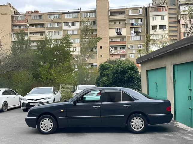 Mercedes E 200, 2.0 L, 1998 year, 425 000 km, Baku - Price: 8 600 ₼ - Tunel.az