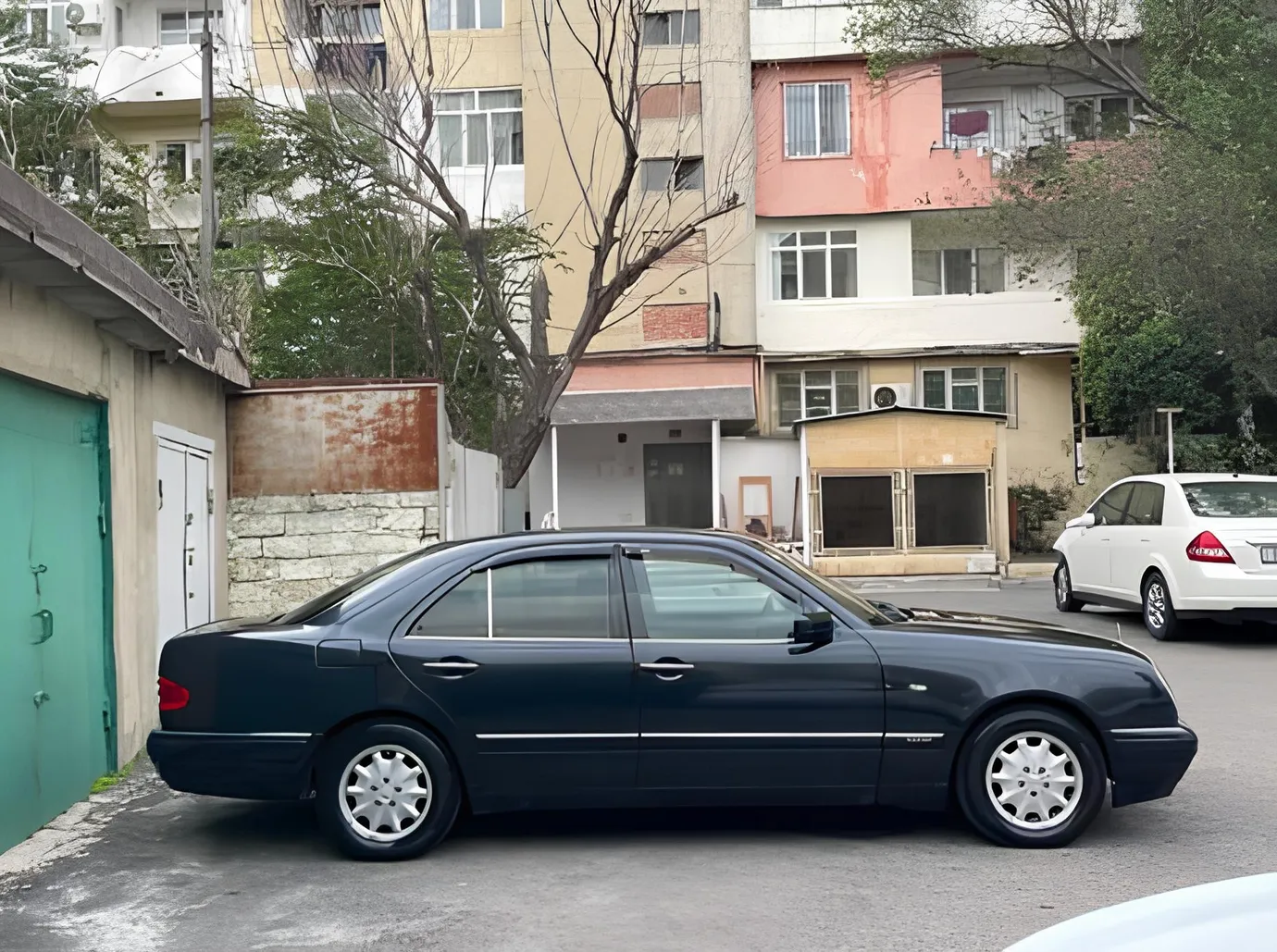 Mercedes E 200, 2.0 L, 1998 year, 425 000 km, Baku - Price: 8 600 ₼ - Tunel.az