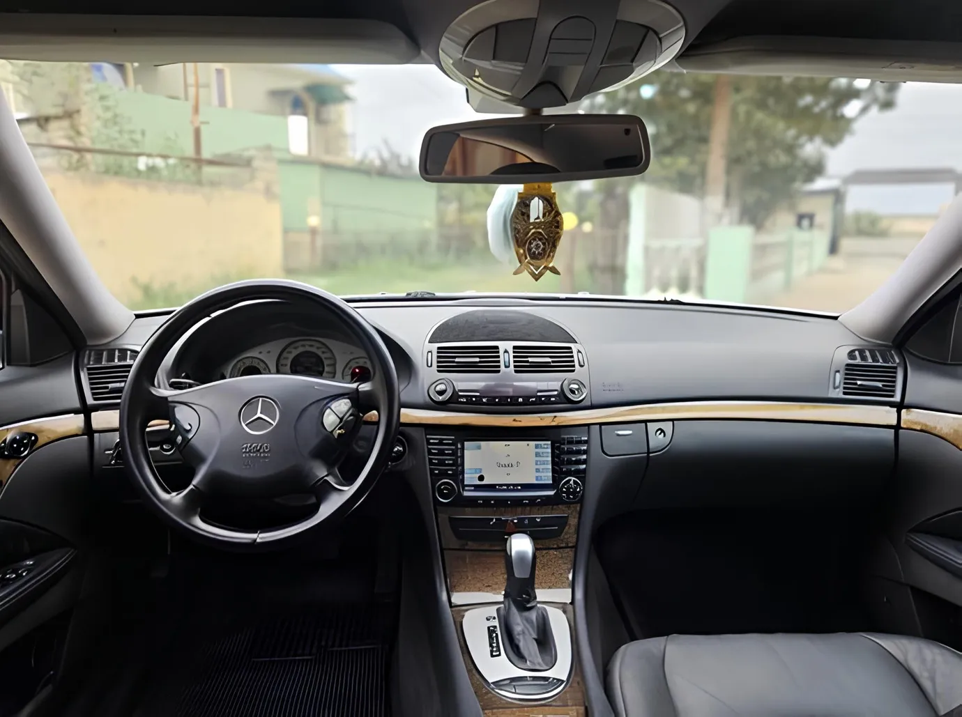 Mercedes E 240, 2.6 L, 2004 год, 303 322 km, Сальян - Цена: 14 800 ₼ - Tunel.az