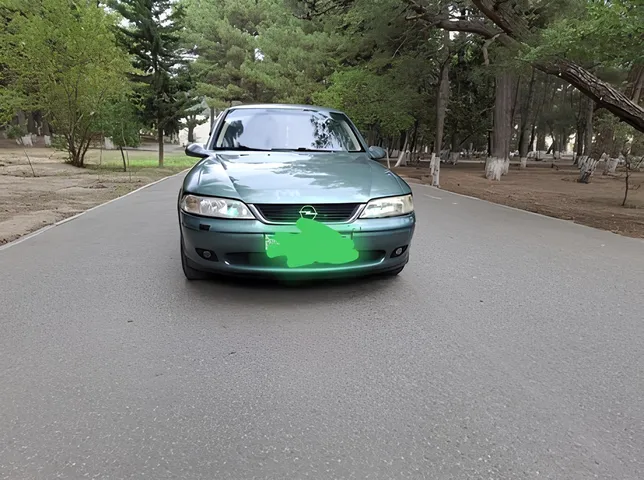 Opel Vectra, 2.0 L, 1999 i̇l, 400 000 km, Sumqayıt - Qiymət: 5 900 ₼ - Tunel.az