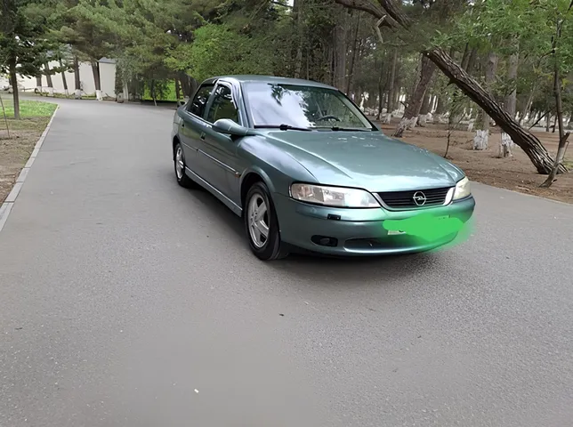 Opel Vectra, 2.0 L, 1999 i̇l, 400 000 km, Sumqayıt - Qiymət: 5 900 ₼ - Tunel.az