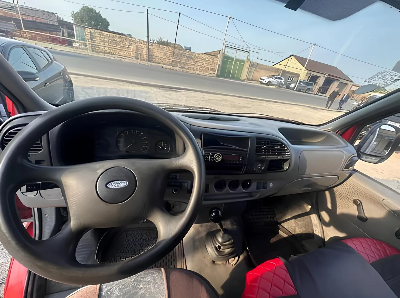 Ford Transit, 2.5 L, 1997 i̇l, 260 000 km, Bakı - Qiymət: 16 900 ₼ - Tunel.az
