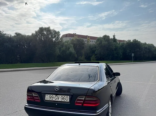 Mercedes E 270, 2.7 L, 2000 year, 615 000 km, Baku - Price: 13 900 ₼ - Tunel.az