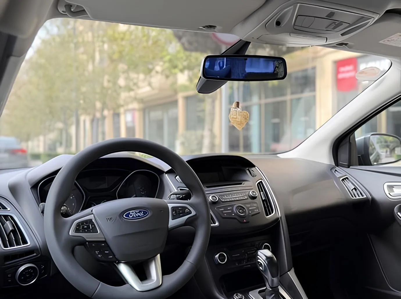 Ford Focus, 1.6 L, 2016 سنة, 124 000 km, Baku - السعر: 15 800 ₼ - Tunel.az