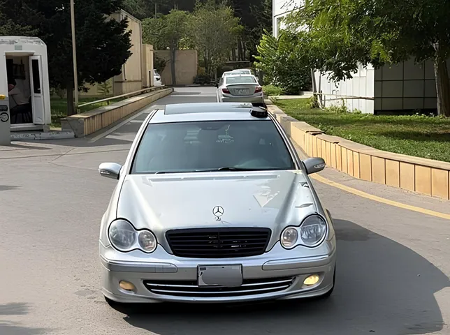 Mercedes C 320, 3.2 L, 2002 ano, 283 032 km, Baku - Preço: 8 300 ₼ - Tunel.az