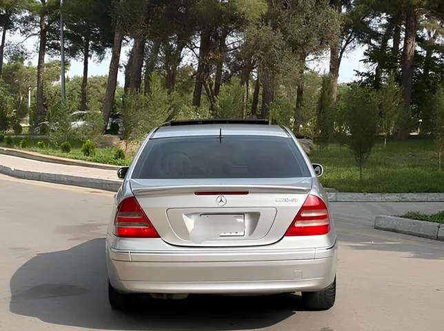 Mercedes C 320, 3.2 L, 2002 ano, 283 032 km, Baku - Preço: 8 300 ₼ - Tunel.az