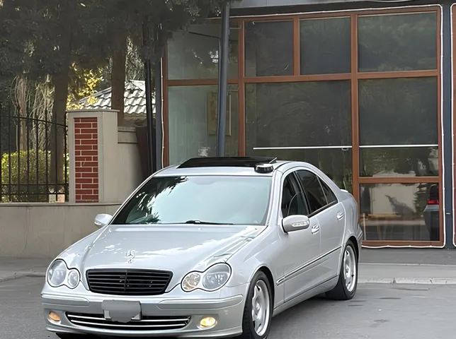 Mercedes C 320, 3.2 L, 2002 ano, 283 032 km, Baku - Preço: 8 300 ₼ - Tunel.az