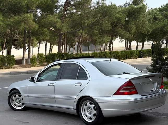 Mercedes C 320, 3.2 L, 2002 ano, 283 032 km, Baku - Preço: 8 300 ₼ - Tunel.az