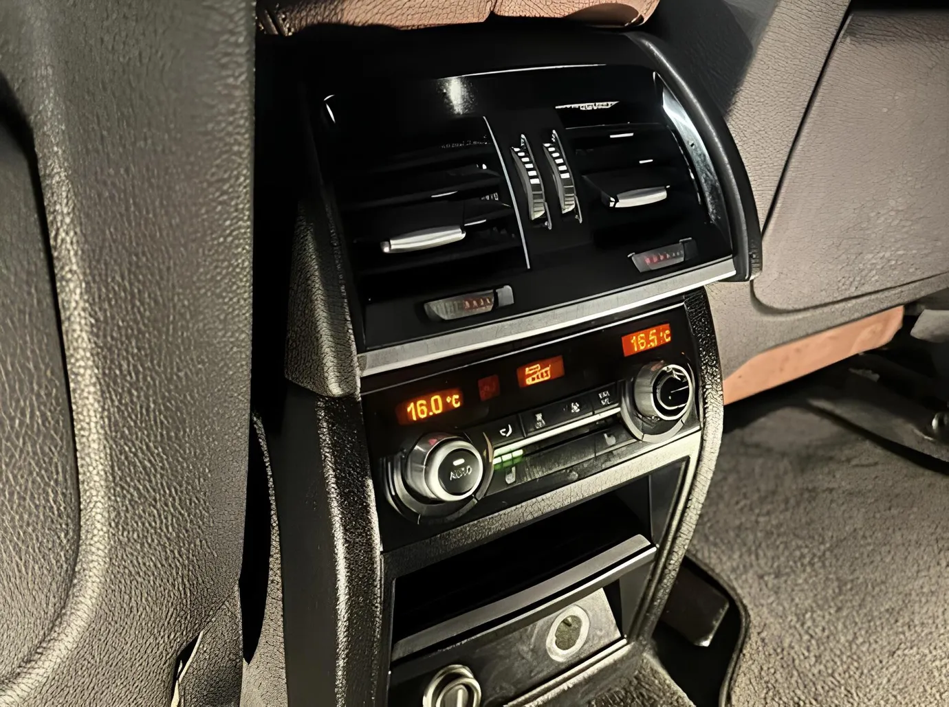 BMW X5, 2.0 L, 2018 i̇l, 138 652 km, Bakı - Qiymət: 39 600 ₼ - Tunel.az