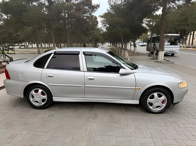 Opel Vectra, 1.6 L, 2000 год, 300 000 km, Сумгаит - Цена: 6 400 ₼ - Tunel.az