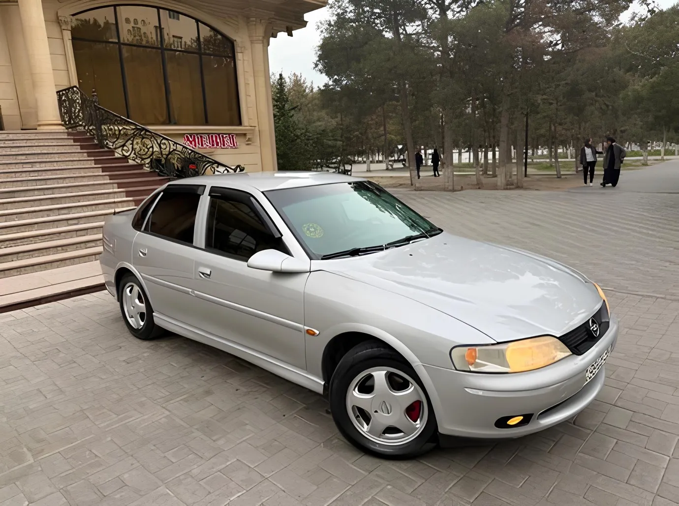 Opel Vectra, 1.6 L, 2000 год, 300 000 km, Сумгаит - Цена: 6 400 ₼ - Tunel.az