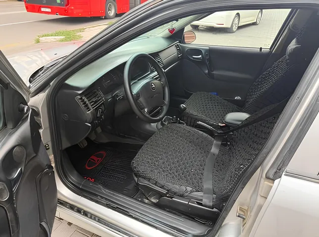 Opel Vectra, 1.6 L, 2000 год, 300 000 km, Сумгаит - Цена: 6 400 ₼ - Tunel.az