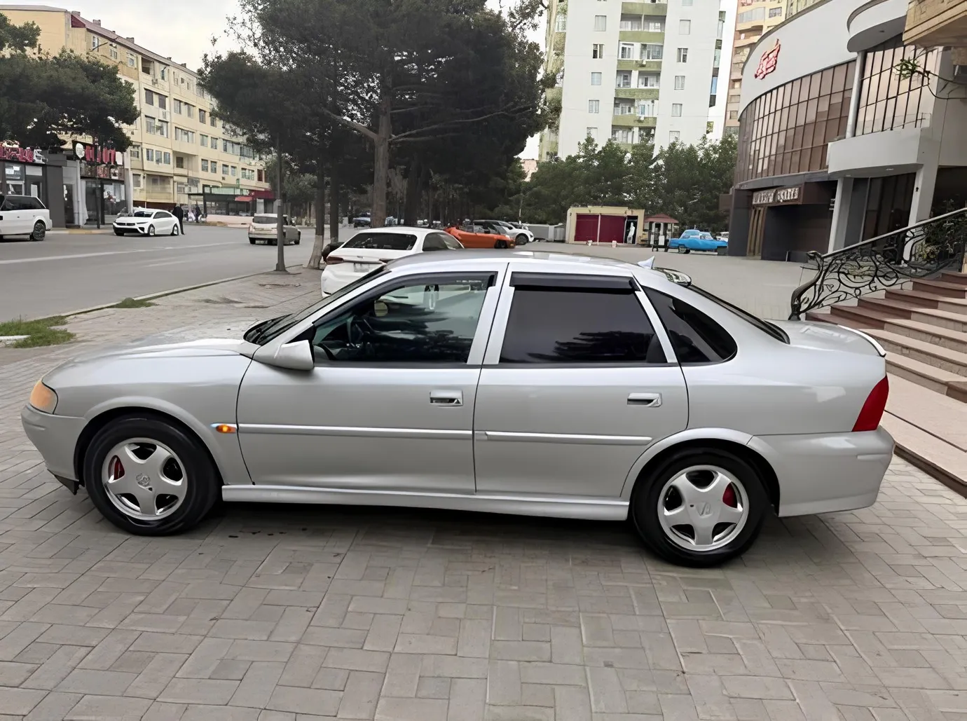 Opel Vectra, 1.6 L, 2000 год, 300 000 km, Сумгаит - Цена: 6 400 ₼ - Tunel.az