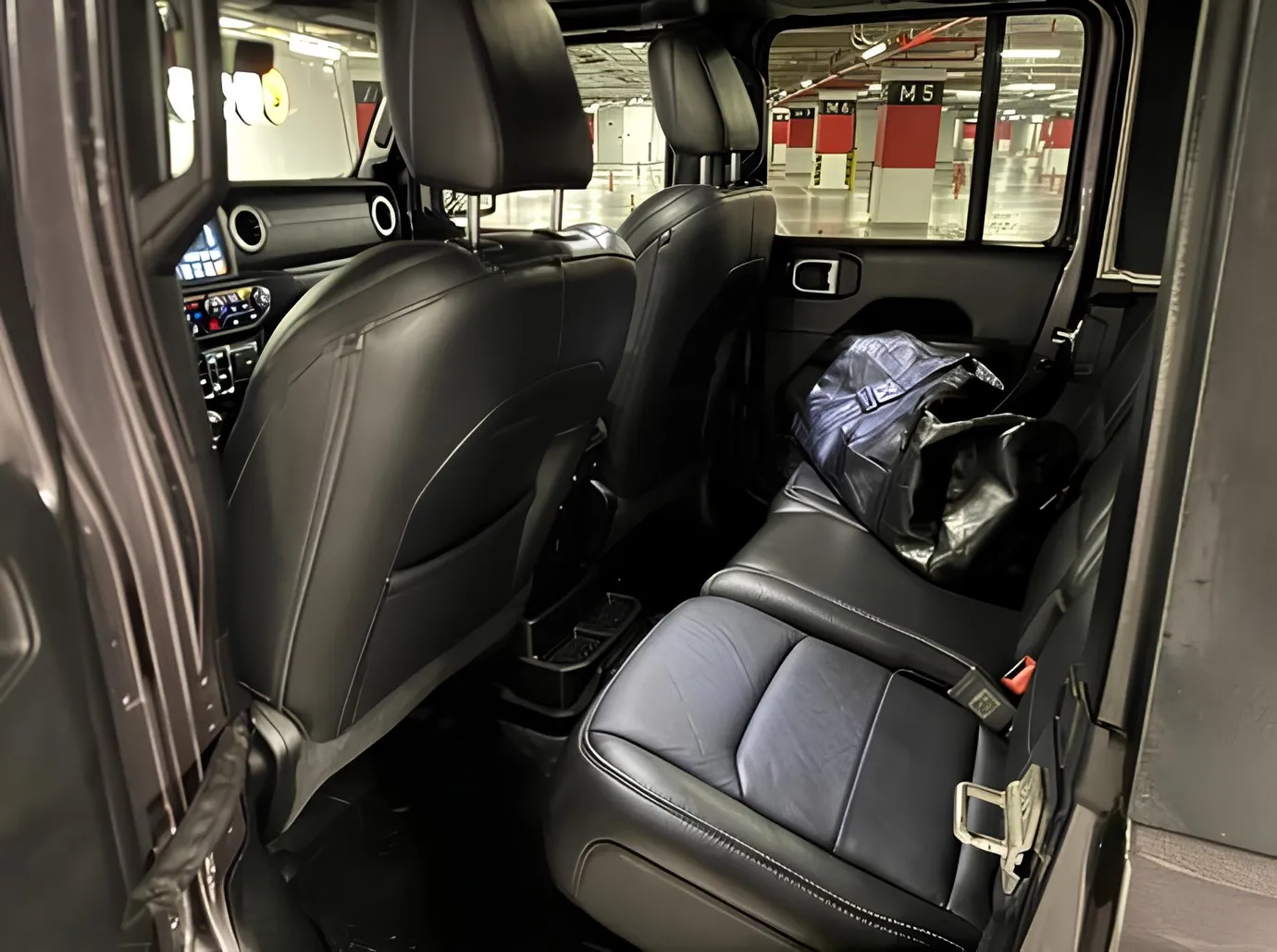 Jeep Wrangler, 2.0 L, 2020 год, 145 000 km, Баку - Цена: 44 900 ₼ - Tunel.az