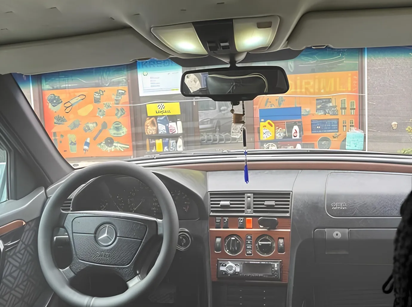 Mercedes C 180, 1.8 L, 1994 год, 700 000 km, Сальян - Цена: 7 000 ₼ - Tunel.az