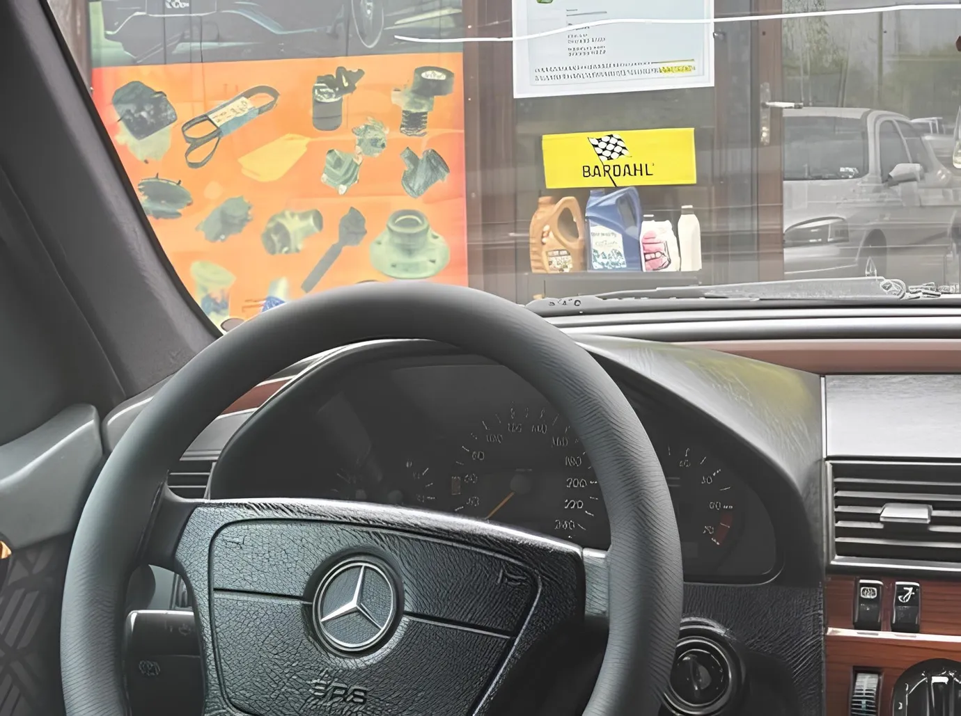 Mercedes C 180, 1.8 L, 1994 год, 700 000 km, Сальян - Цена: 7 000 ₼ - Tunel.az
