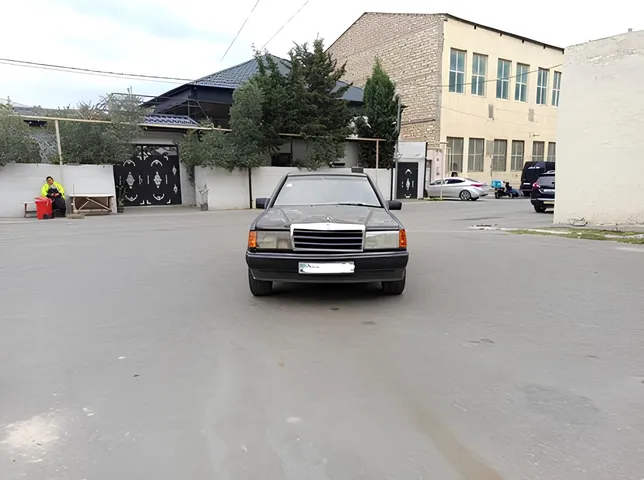 Mercedes 190, 2.0 L, 1990 i̇l, 325 410 km, Bakı - Qiymət: 3 900 ₼ - Tunel.az
