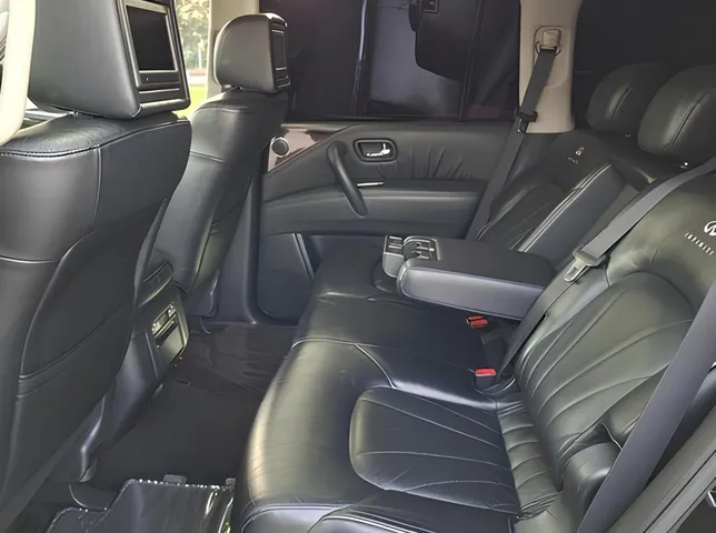 Infiniti QX56, 5.6 L, 2011 yıl, 250 000 km, Baku - Fiyat: 28 000 ₼ - Tunel.az
