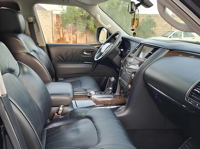 Infiniti QX56, 5.6 L, 2011 yıl, 250 000 km, Baku - Fiyat: 28 000 ₼ - Tunel.az