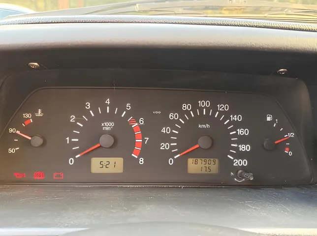 LADA (VAZ) 2115, 1.6 L, 2011 год, 187 000 km, Сумгаит - Цена: 8 700 ₼ - Tunel.az