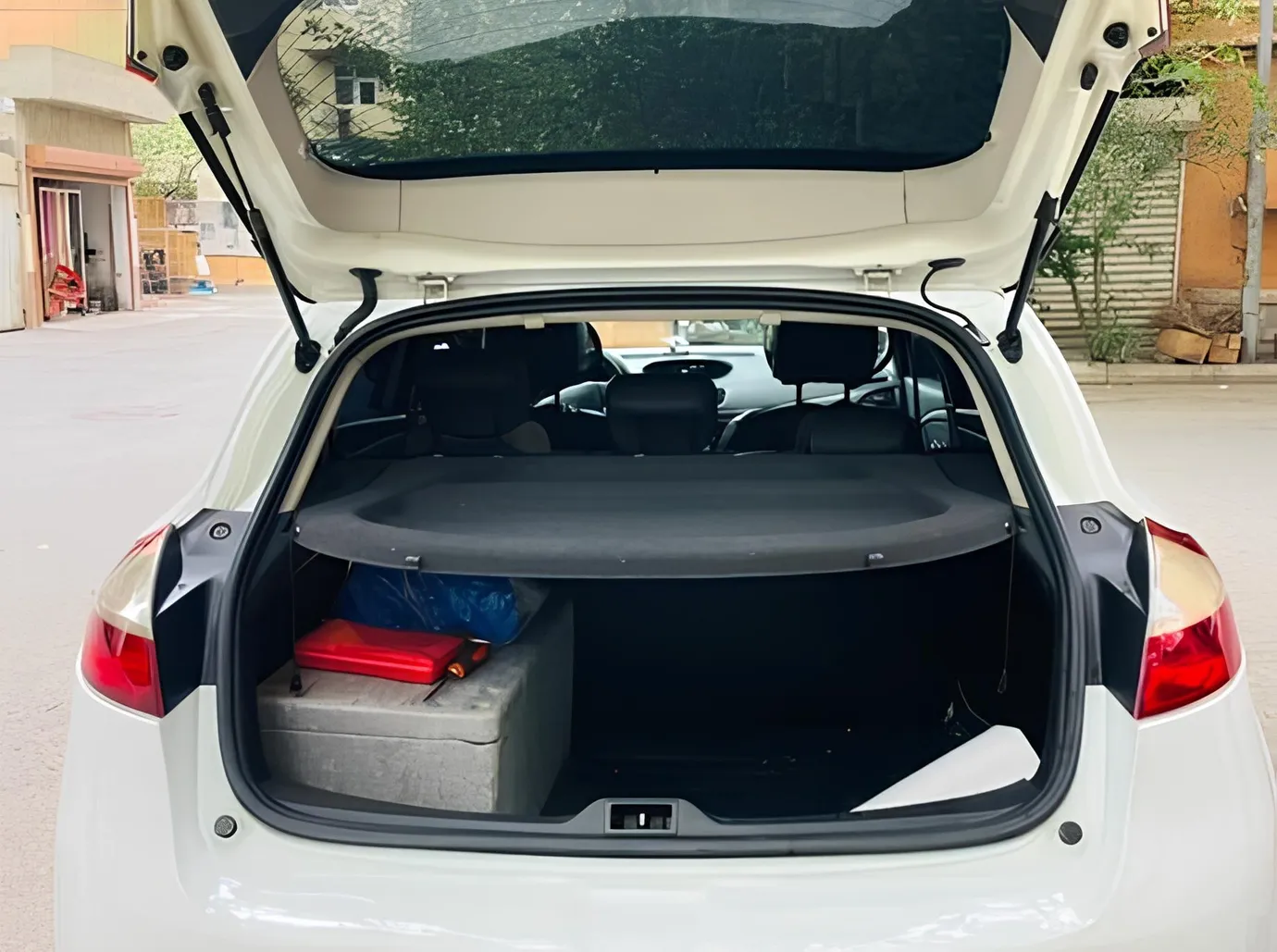 Renault Megane, 1.5 L, 2009 año, 447 000 km, Baku - Precio: 7 600 ₼ - Tunel.az