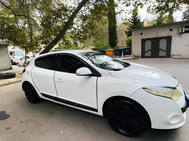 Renault Megane, 1.5 L, 2009 año, 447 000 km, Baku - Precio: 7 600 ₼ - Tunel.az