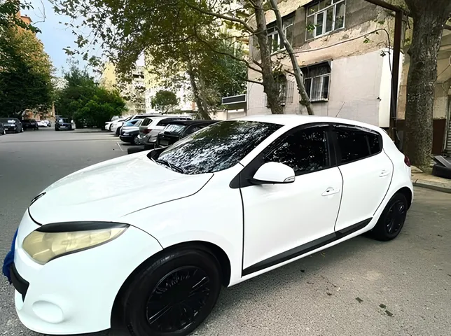 Renault Megane, 1.5 L, 2009 año, 447 000 km, Baku - Precio: 7 600 ₼ - Tunel.az