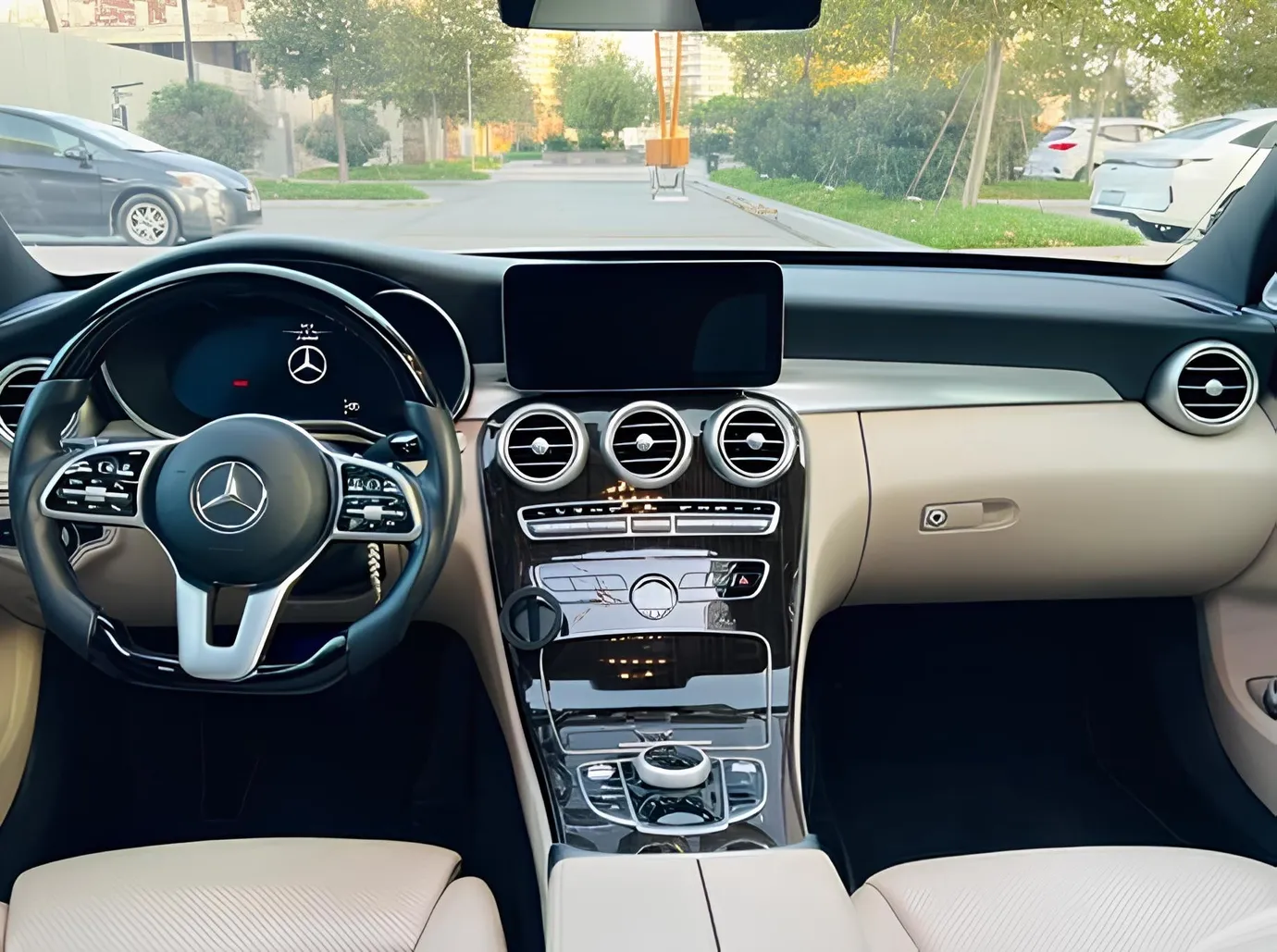 Mercedes C 300, 2.0 L, 2021 yıl, 79 350 km, Baku - Fiyat: 49 130 ₼ - Tunel.az