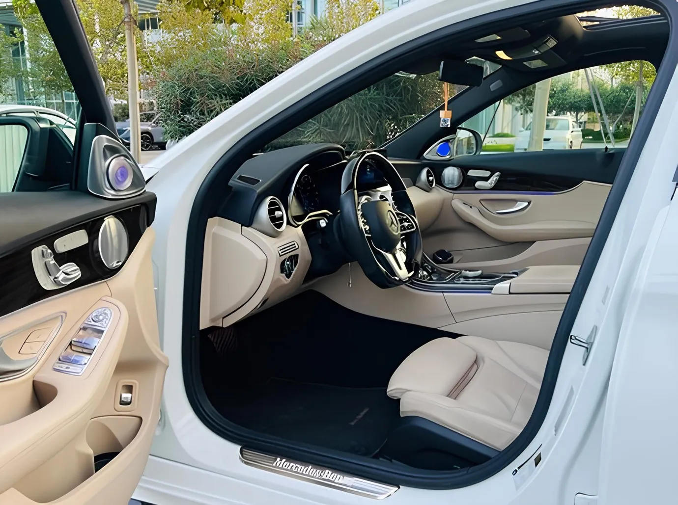 Mercedes C 300, 2.0 L, 2021 yıl, 79 350 km, Baku - Fiyat: 49 130 ₼ - Tunel.az