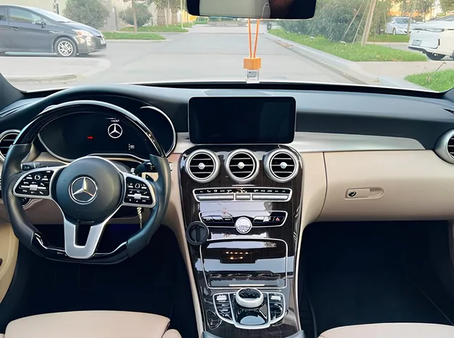 Mercedes C 300, 2.0 L, 2021 yıl, 79 350 km, Baku - Fiyat: 49 130 ₼ - Tunel.az