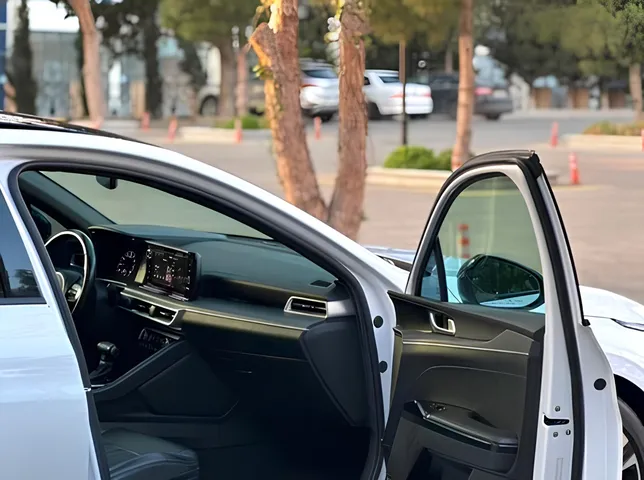 Kia K5, 1.6 L, 2021 i̇l, 138 000 km, Bakı - Qiymət: 28 900 ₼ - Tunel.az